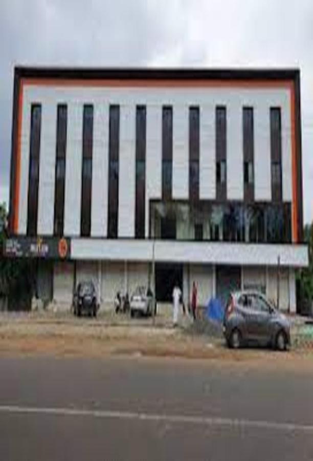 Redbell Suites Malapuram マラプラム エクステリア 写真